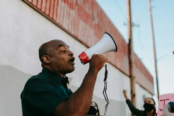 pexels-rodnae-productions-6257342-1-scaled-e1657146031784